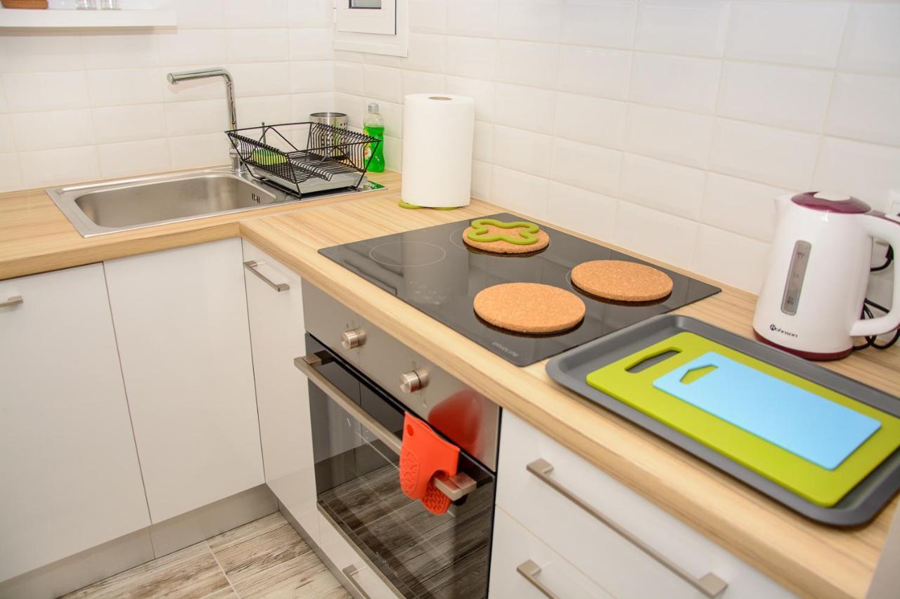 Fully Renovated And Relaxing Apartment أثينا المظهر الخارجي الصورة